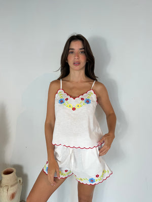 Red Scallop Embroidered Set