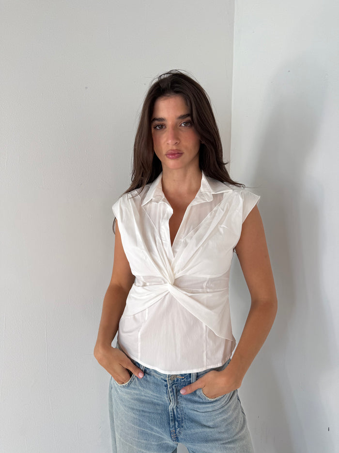 Twist Front Top