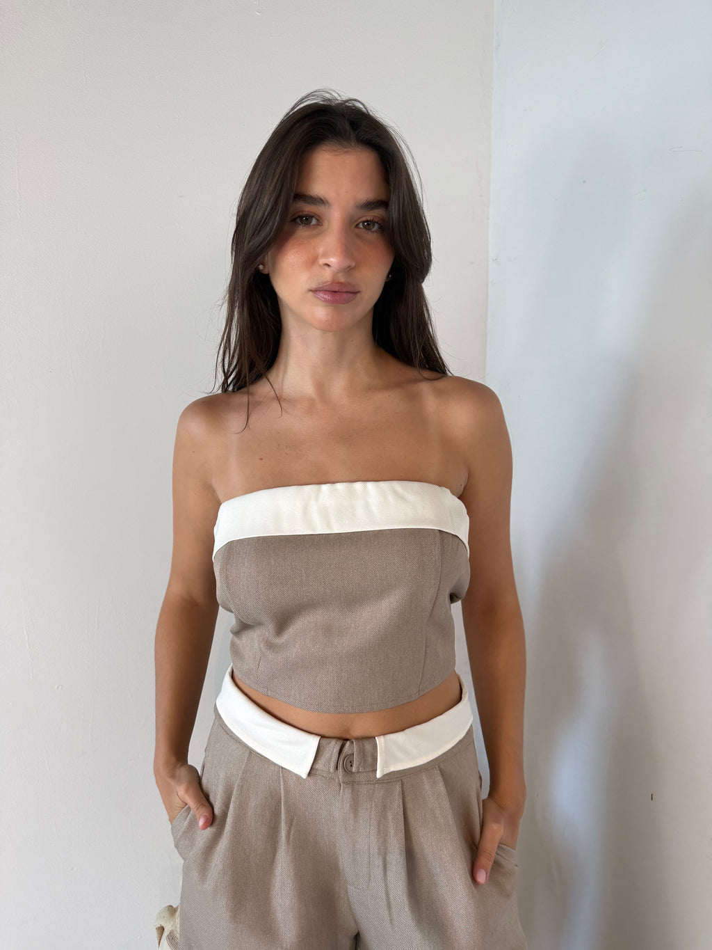 Taupe White Border Set