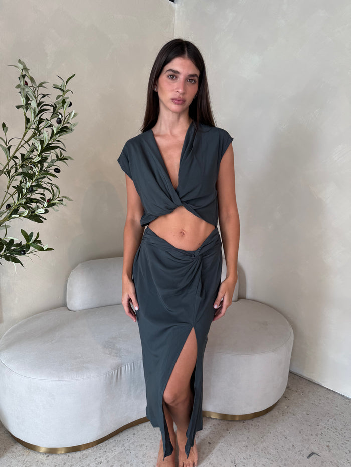 Twist Front SS Draped Dress