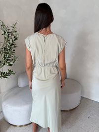Twist Front SS Draped Dress