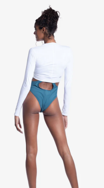 Everyday Crop Top Rashguard by BLOQUV