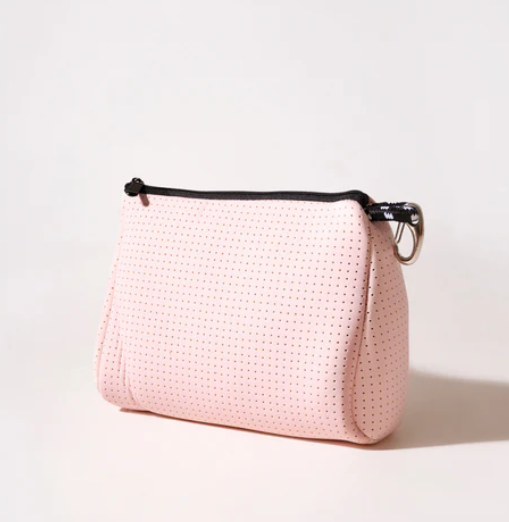 ESSENTIAL POUCH