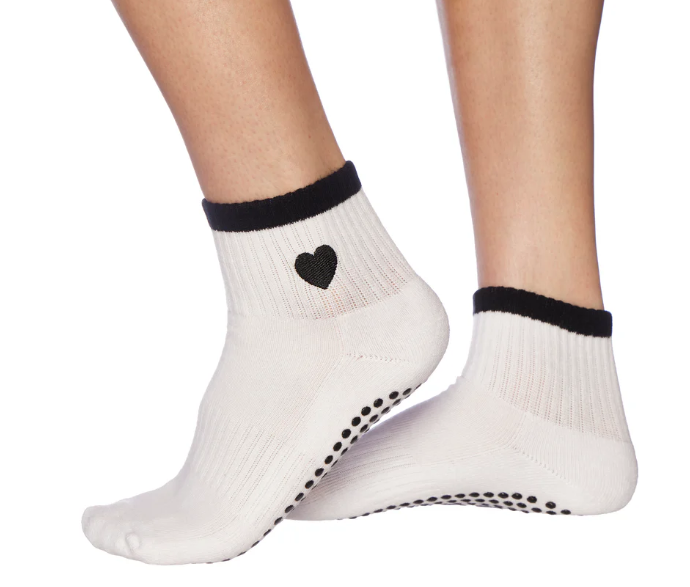 Black Heart Grip Socks