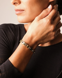 THE HOLE SLIM BANGLE By ARTIZAN