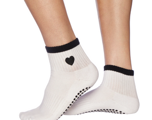 Black Heart Grip Socks