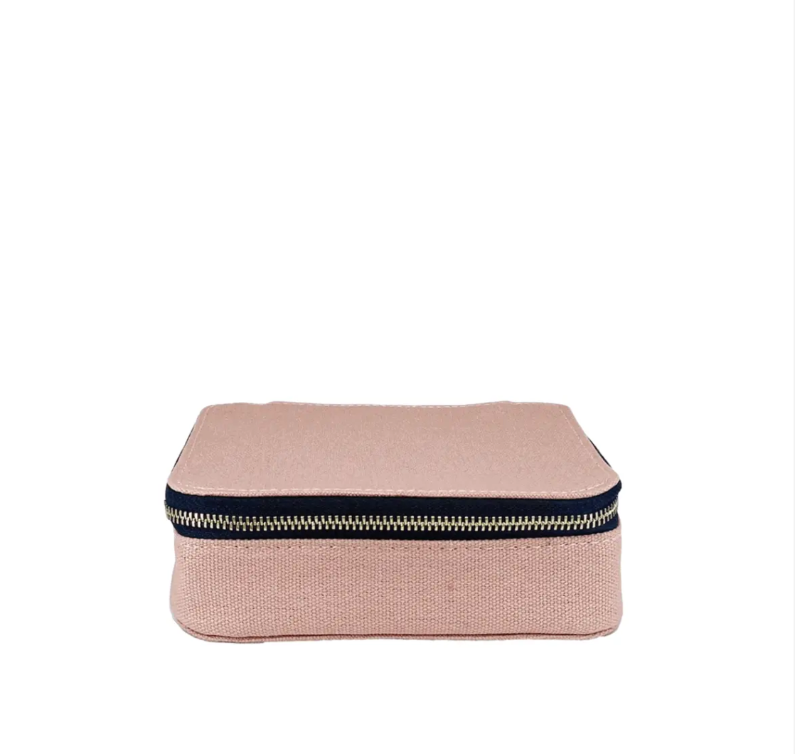 Large Pill Travel Case with Individual Daily Pill