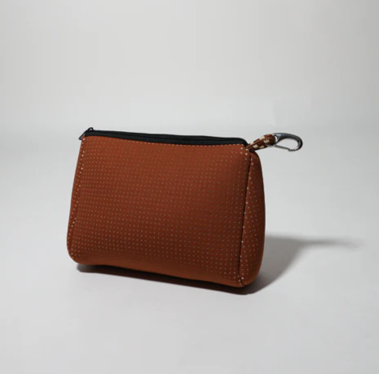 ESSENTIAL POUCH