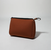 ESSENTIAL POUCH