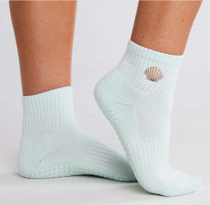 Seashell Grip Socks