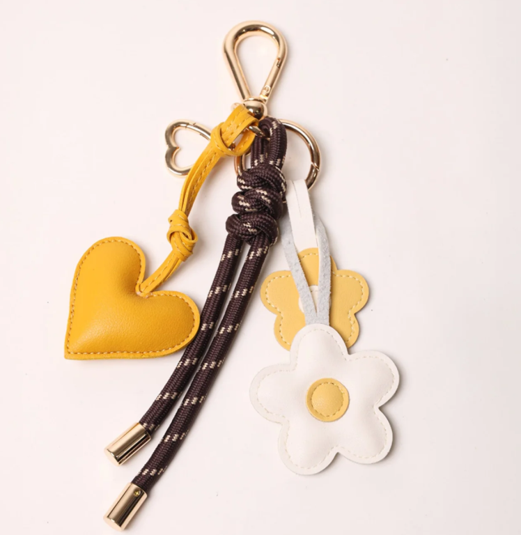 KEY CHAIN WITH CHARMS