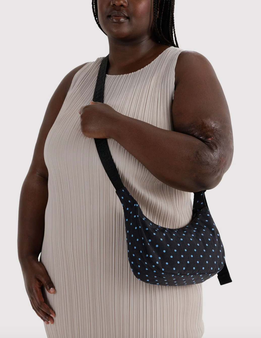 SMALL NYLON CRESCENT BAG BAGGU